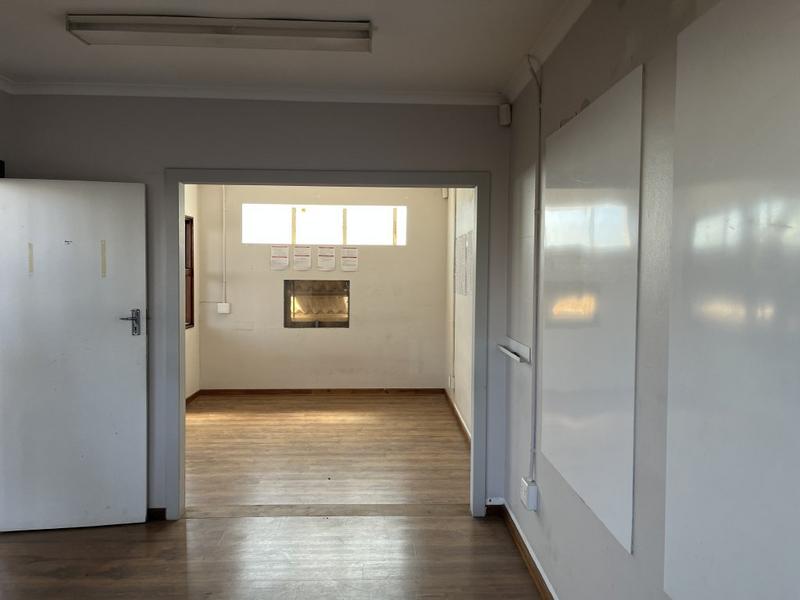 To Let commercial Property for Rent in Paarden Eiland Western Cape